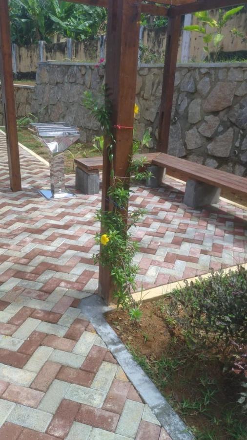 Ogumka, Self Catering , Beoliere, Mahe Hotel Victoria Ngoại thất bức ảnh