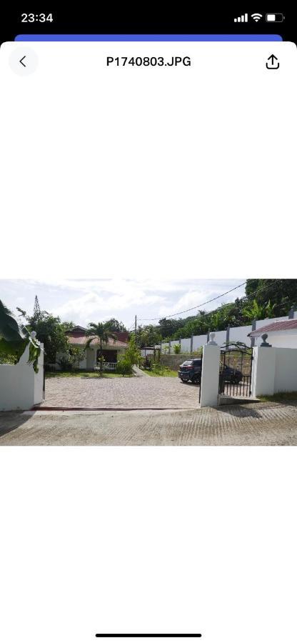 Ogumka, Self Catering , Beoliere, Mahe Hotel Victoria Ngoại thất bức ảnh