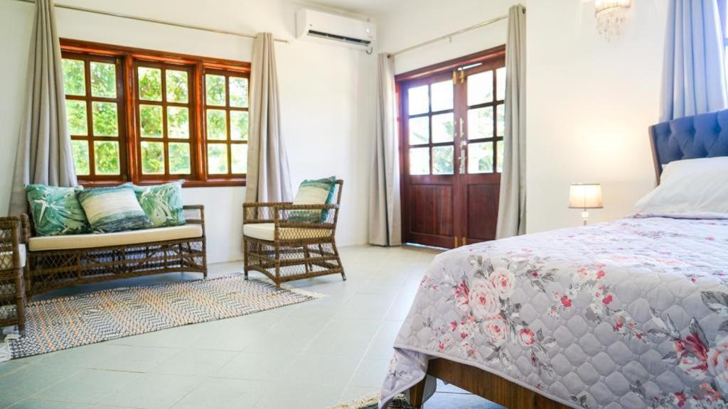 Ogumka, Self Catering , Beoliere, Mahe Hotel Victoria Ngoại thất bức ảnh
